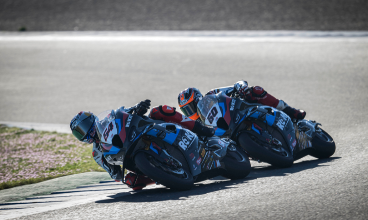 Motociclismo en Circuito: Historia y Evolución Tecnológica
